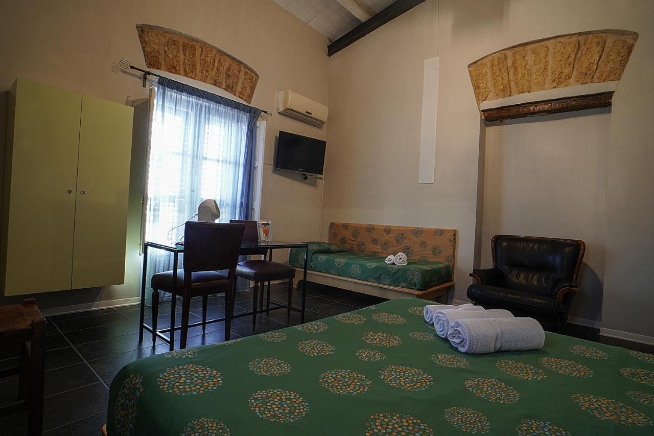 Casa Lerux Hotel Agrigento Bagian luar foto