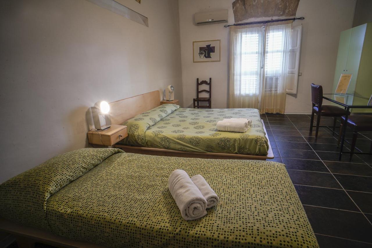 Casa Lerux Hotel Agrigento Bagian luar foto